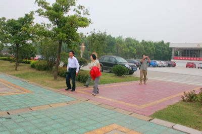 澳大利亞拉特羅布市政府官員訪問我校 澳大利亞拉特羅布市政府官員訪問我校