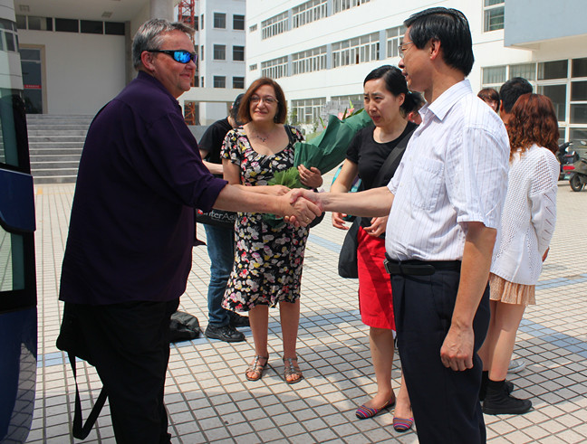 泰州實驗中學迎來澳大利亞客人 泰州實驗中學迎來澳大利亞客人