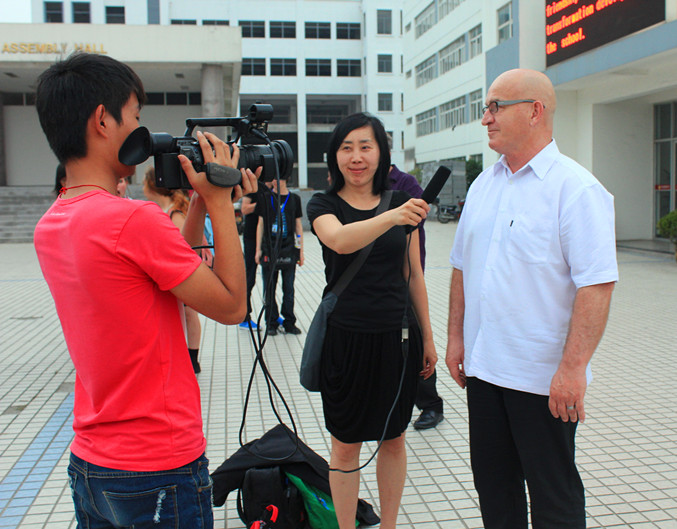 我校歡送班恩斯戴爾學(xué)校師生一行 我校歡送班恩斯戴爾學(xué)校師生一行