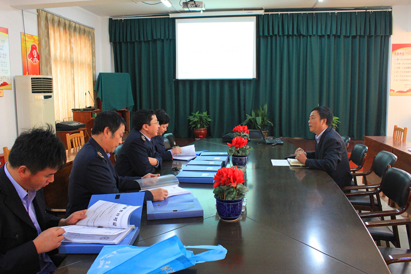 泰州市衛(wèi)生監(jiān)督所領(lǐng)導(dǎo)督查我校衛(wèi)生工作 泰州市衛(wèi)生監(jiān)督所領(lǐng)導(dǎo)督查我校衛(wèi)生工作