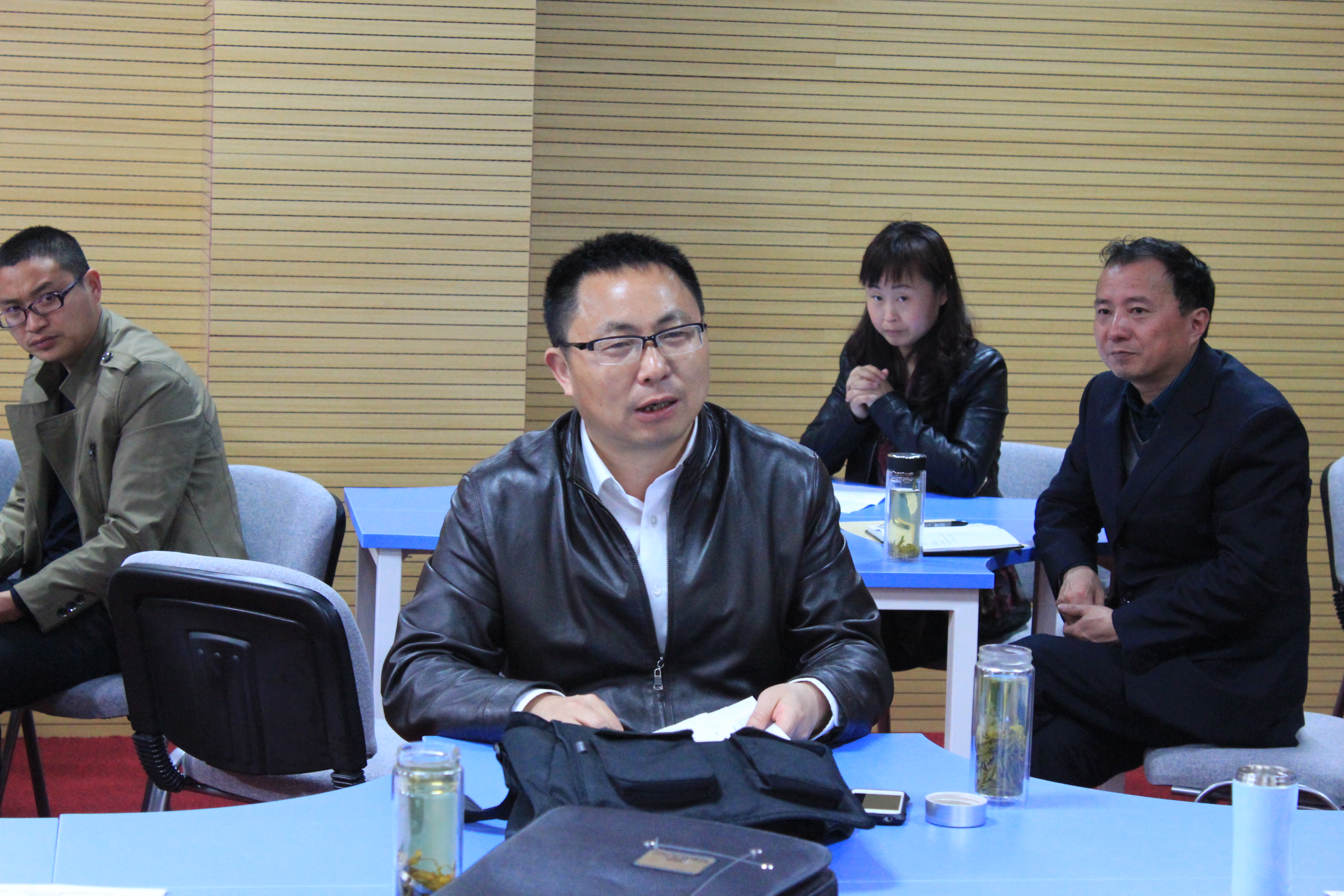 以課題研究為依托，提升教育教學(xué)質(zhì)量