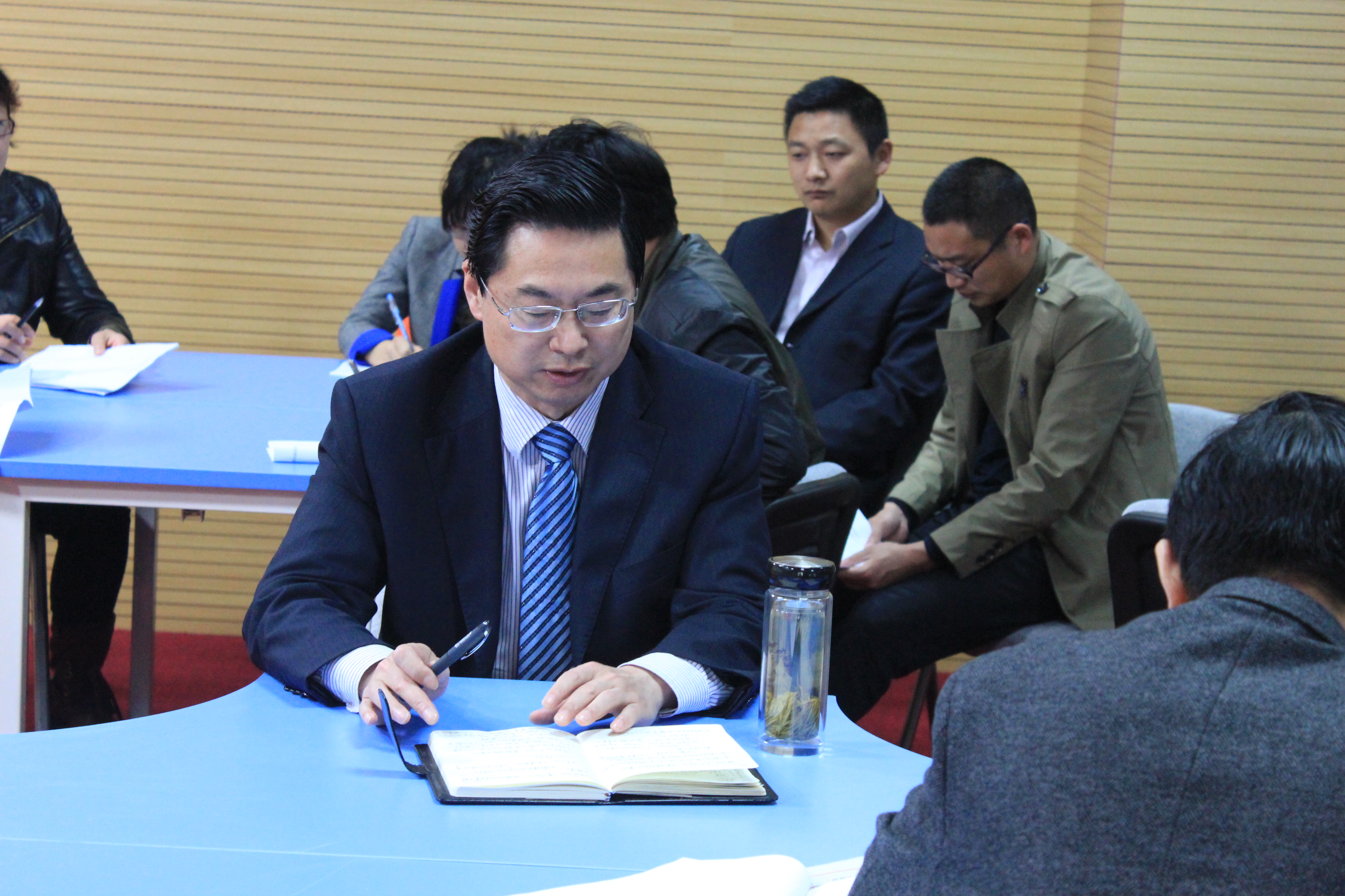 以課題研究為依托，提升教育教學(xué)質(zhì)量