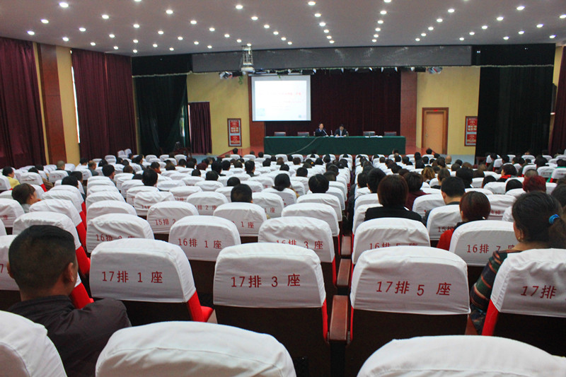 我校召開(kāi)高二年級(jí)學(xué)生家長(zhǎng)會(huì)和班級(jí)家長(zhǎng)會(huì)