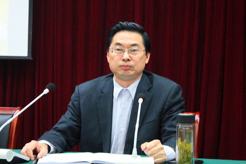 我校召開(kāi)高二年級(jí)學(xué)生家長(zhǎng)會(huì)和班級(jí)家長(zhǎng)會(huì)