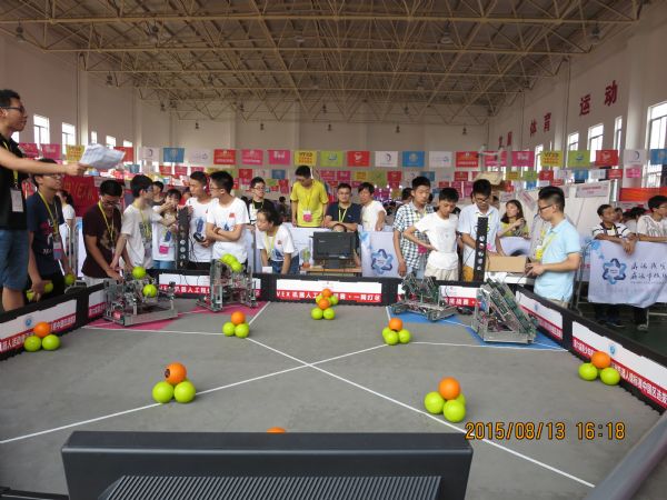 我校VEX機(jī)器人隊(duì)在亞洲機(jī)器人錦標(biāo)賽中國區(qū)選拔賽中再創(chuàng)佳績省科技特色學(xué)校申報(bào)成功