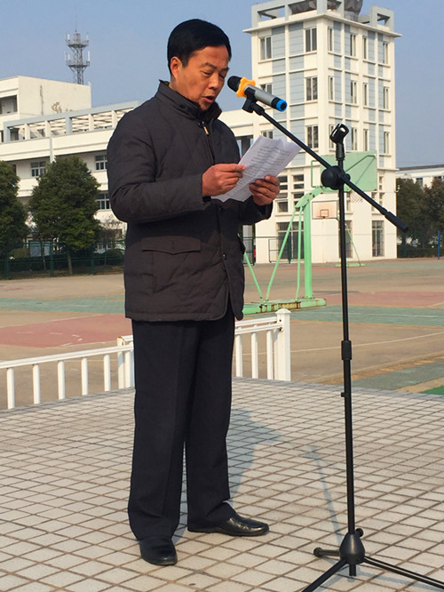 我校開(kāi)展校園安全教育專(zhuān)題講話