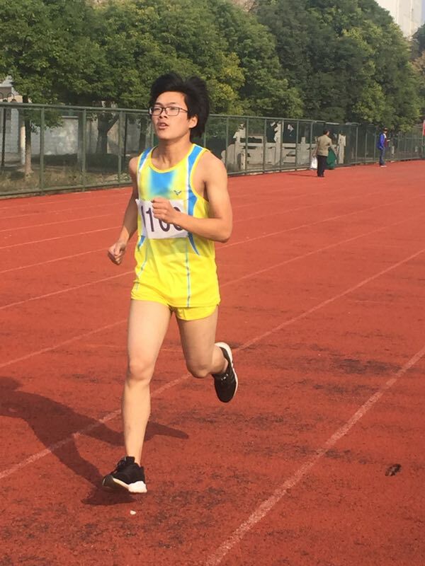 我校田徑健兒在第七屆市直學校田徑運動會中獲得佳績 我校田徑健兒在第七屆市直學校田徑運動會中獲得佳績