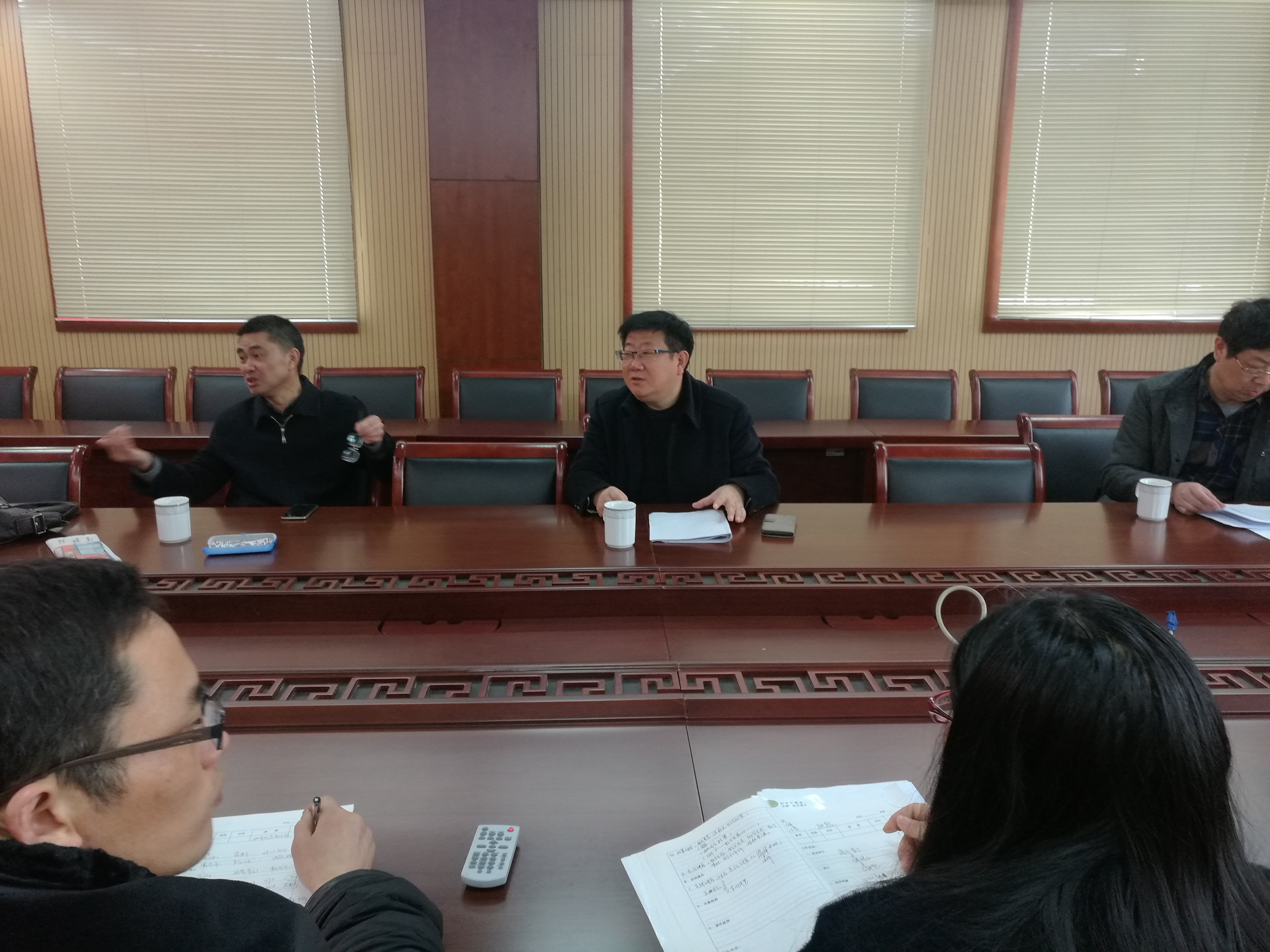 市教育局領(lǐng)導(dǎo)及教研室專家指導(dǎo)我校高考語文作文寫作 市教育局領(lǐng)導(dǎo)及教研室專家指導(dǎo)我校高考語文作文寫作