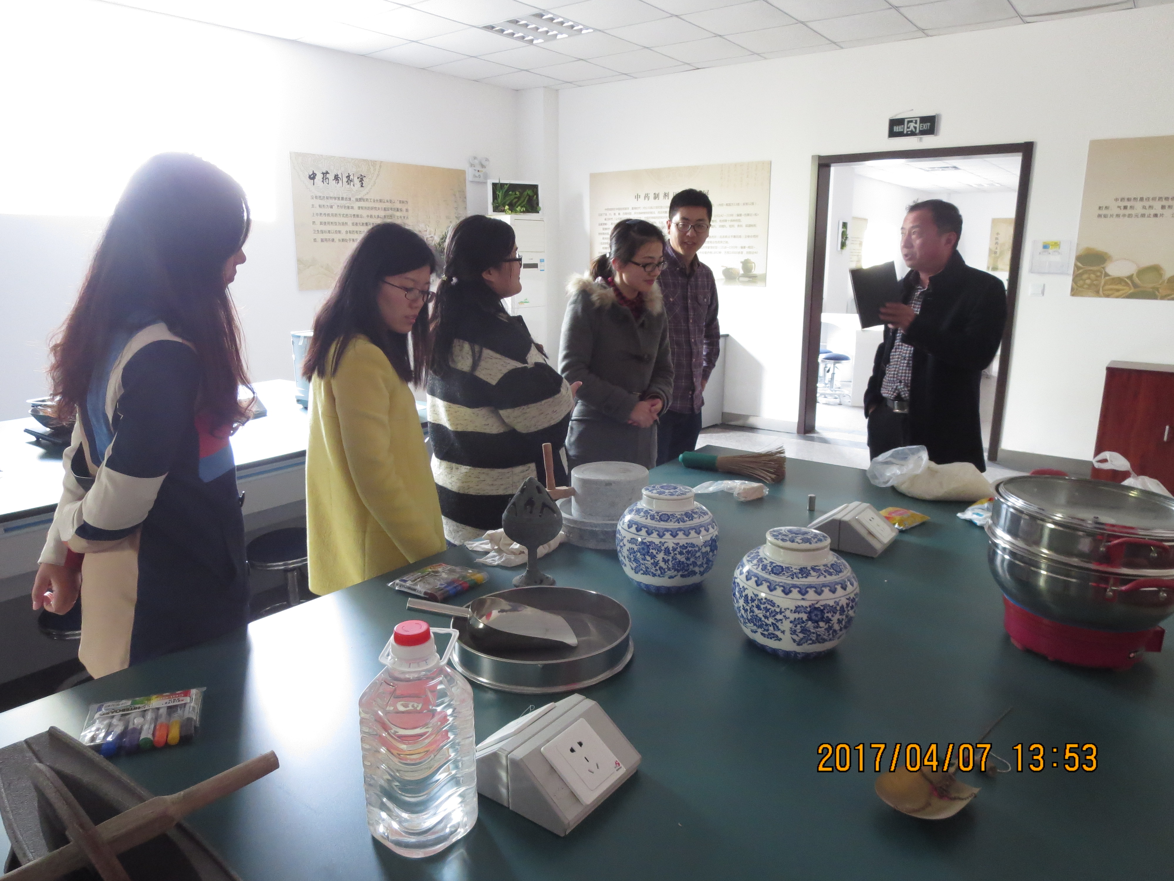 泰州實(shí)驗(yàn)中學(xué)召開課程開設(shè)研討會(huì)