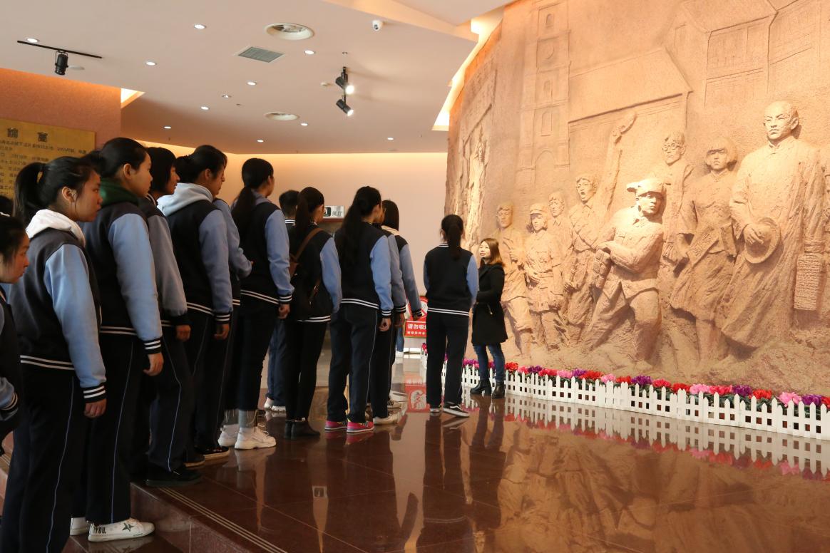 傳承紅色基因_綻放人生芳華 傳承紅色基因_綻放人生芳華