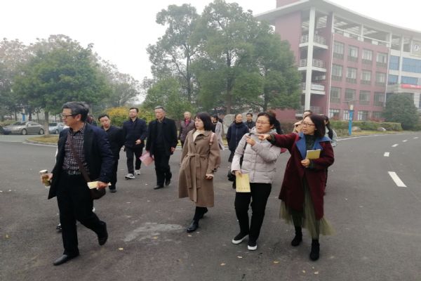 校際交流___共促成長(zhǎng) 校際交流___共促成長(zhǎng)