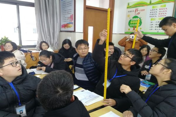 校際交流___共促成長(zhǎng) 校際交流___共促成長(zhǎng)