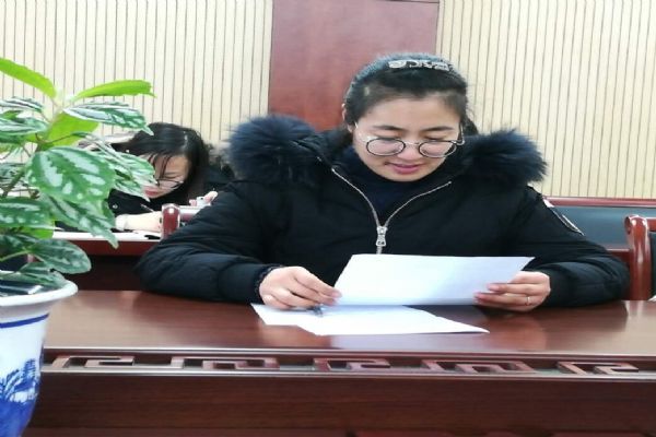 泰州實(shí)驗(yàn)中學(xué)2018年秋學(xué)期高三年級百校聯(lián)考分析會(huì)議