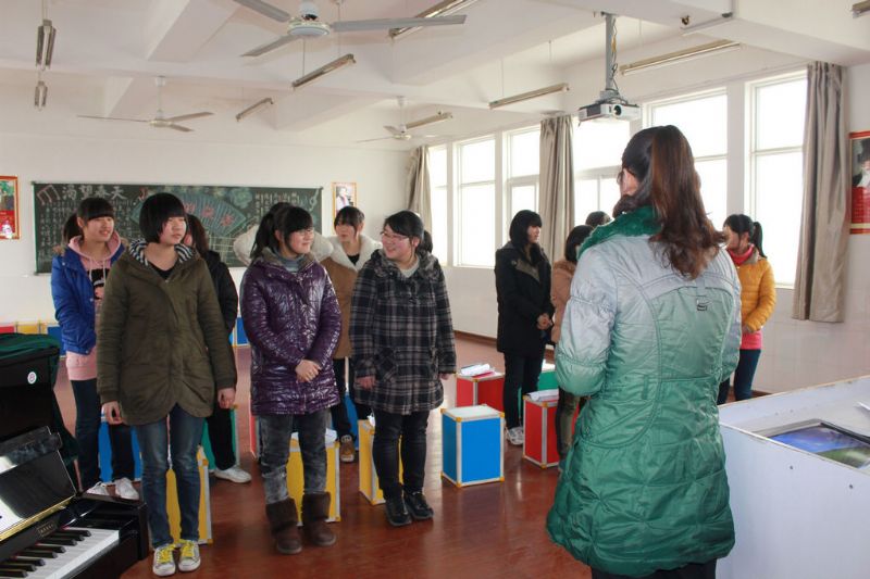 泰州實驗中學(xué)“繪聲”歌唱社團(tuán)正式成立 泰州實驗中學(xué)“繪聲”歌唱社團(tuán)正式成立