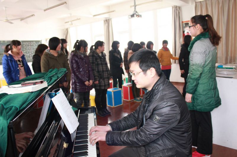 泰州實驗中學(xué)“繪聲”歌唱社團(tuán)正式成立 泰州實驗中學(xué)“繪聲”歌唱社團(tuán)正式成立