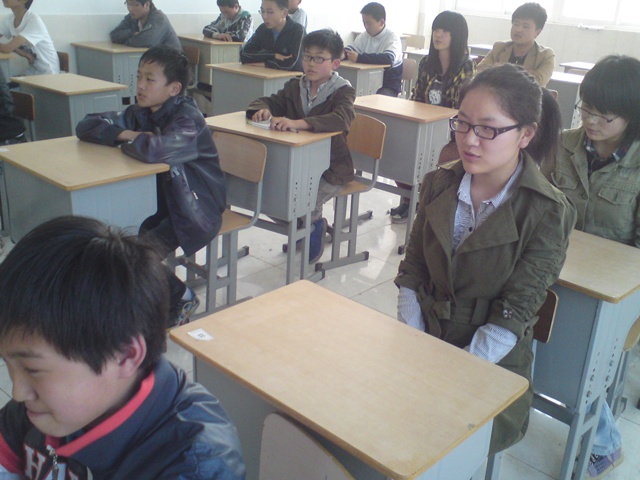 初中語文組開展“天籟軒”社團活動 初中語文組開展“天籟軒”社團活動