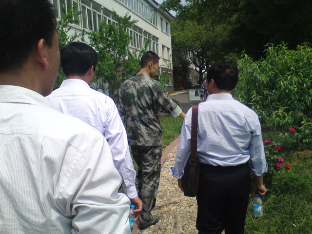 綜合實(shí)踐活動(dòng)—師生參觀“遠(yuǎn)望二號”測量船 綜合實(shí)踐活動(dòng)—師生參觀“遠(yuǎn)望二號”測量船