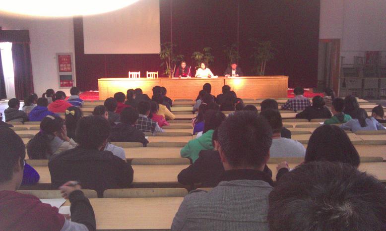 泰州實驗中學團委召開團支部例會 泰州實驗中學團委召開團支部例會