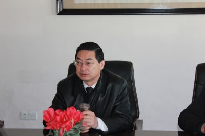 我校開展“陽光快車”送溫暖活動