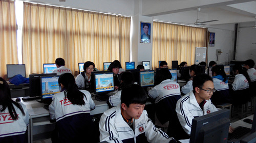 泰州實(shí)驗(yàn)中學(xué)網(wǎng)上祭英烈活動? 泰州實(shí)驗(yàn)中學(xué)網(wǎng)上祭英烈活動?