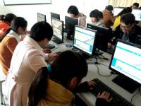 我校團(tuán)委組織學(xué)生參加“網(wǎng)上祭英烈”活動(dòng) 我校團(tuán)委組織學(xué)生參加“網(wǎng)上祭英烈”活動(dòng)